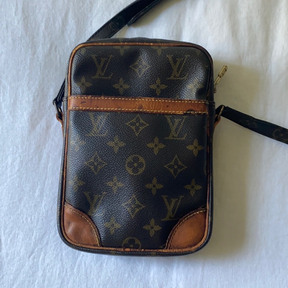Preowned Vintage Louis Vuitton crossbody